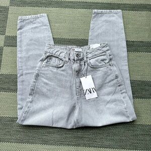 Zara Mom Fit Jeans